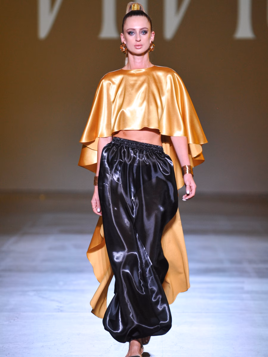 Чорні штани AURA