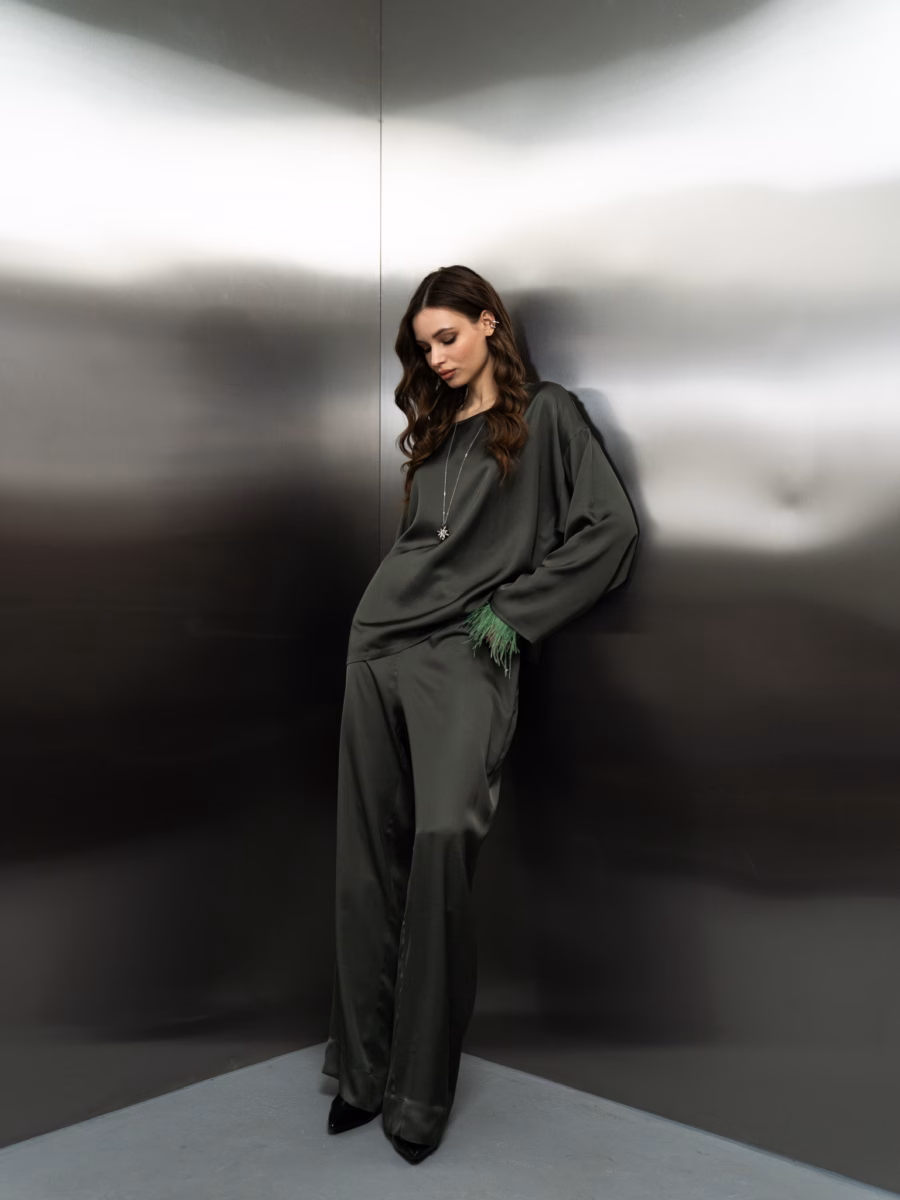 Оливкові штани ALMA